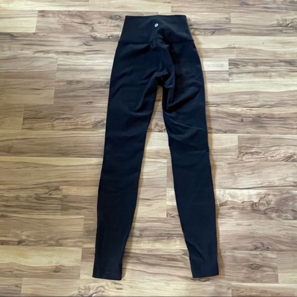 Lululemon Wunder Under leggings Tech Mesh size 2 - Picture 4 of 5